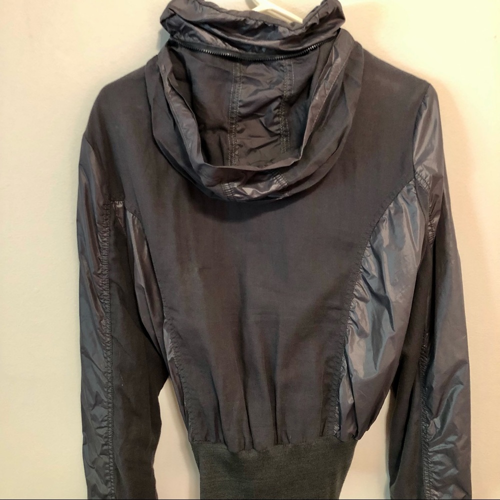 Mur Mur | Versatile Jacket - Picture 4 of 4